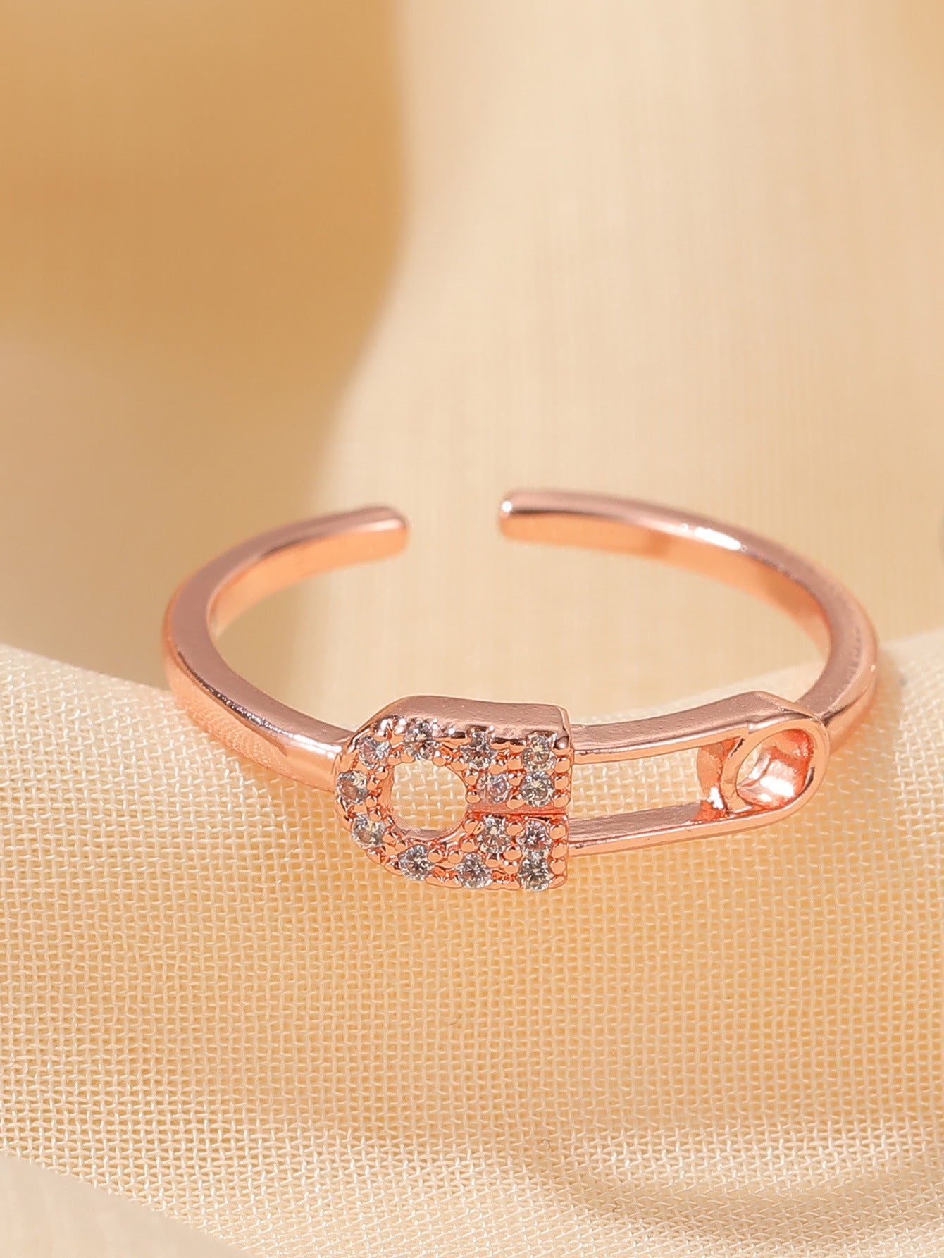 Wholesale Creative Pin Necklace  Clavicle Chain