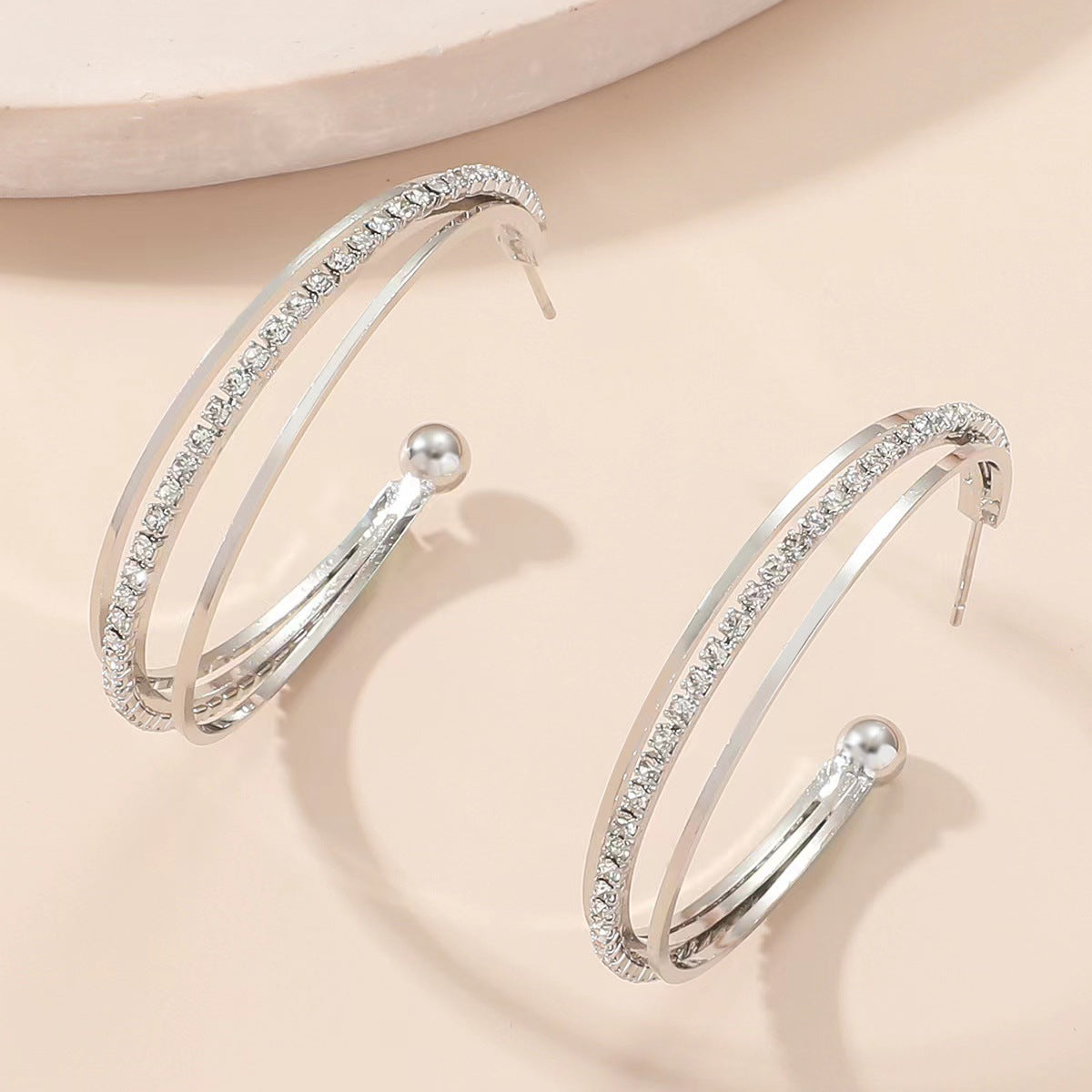 Wholesale three-circle diamond super shiny earrings