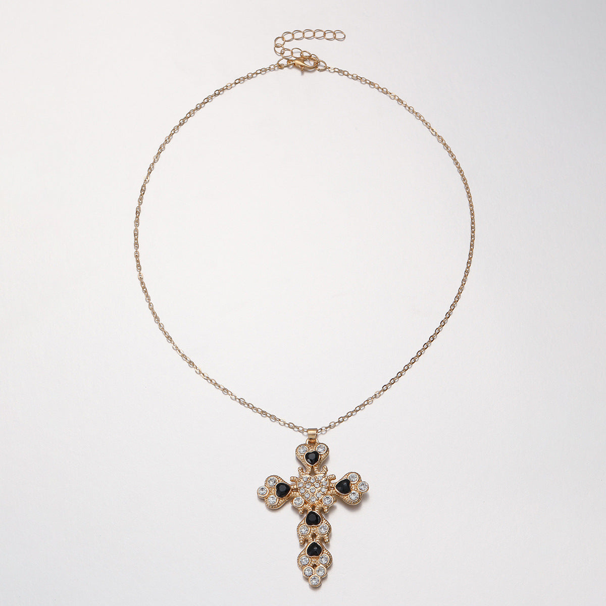 Wholesale Minimalist Cross Pendant Necklace with Rhinestones Zinc Alloy Electroplated Jewelry Accessory for Women Boutique Resale