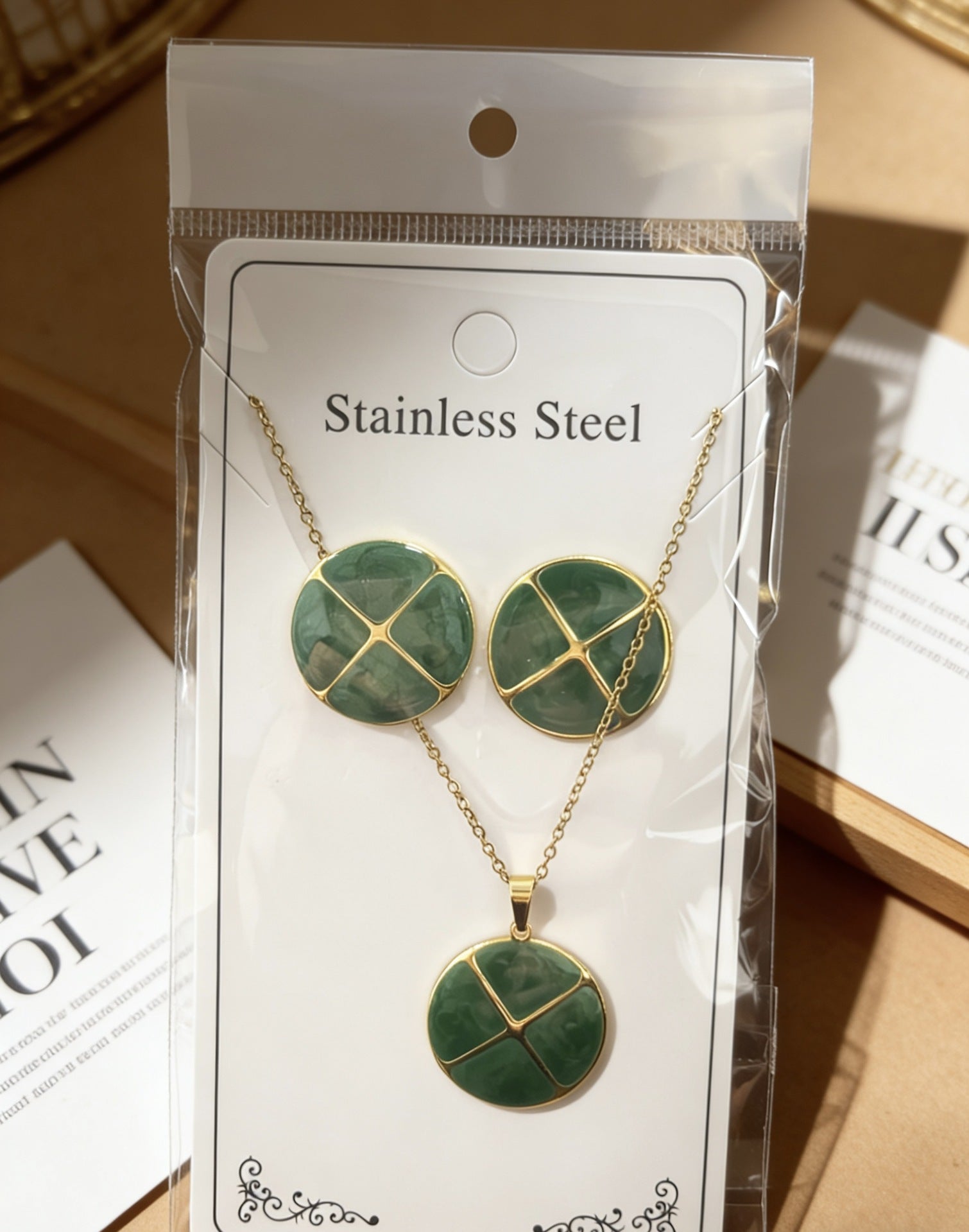 Wholesale Stainless Steel Flower and Teardrop Enamel Earrings and Necklace Set