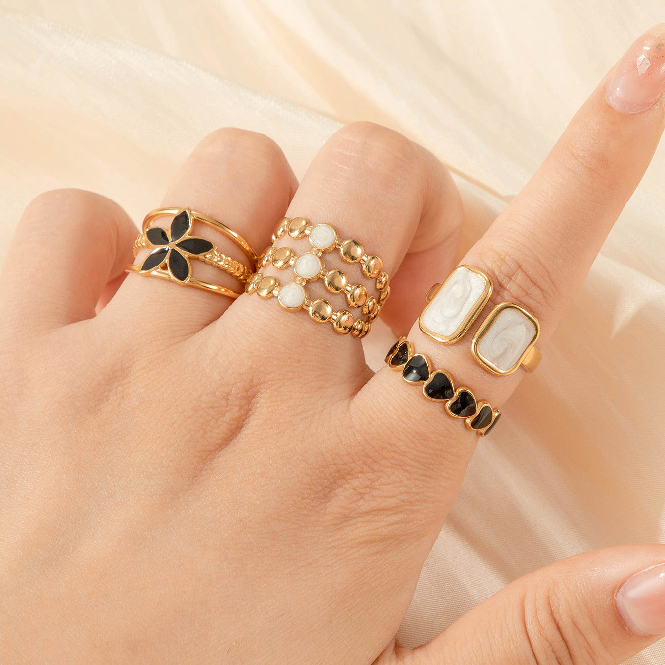 Wholesale line round love oil drop retro titanium steel opening adjustable ring