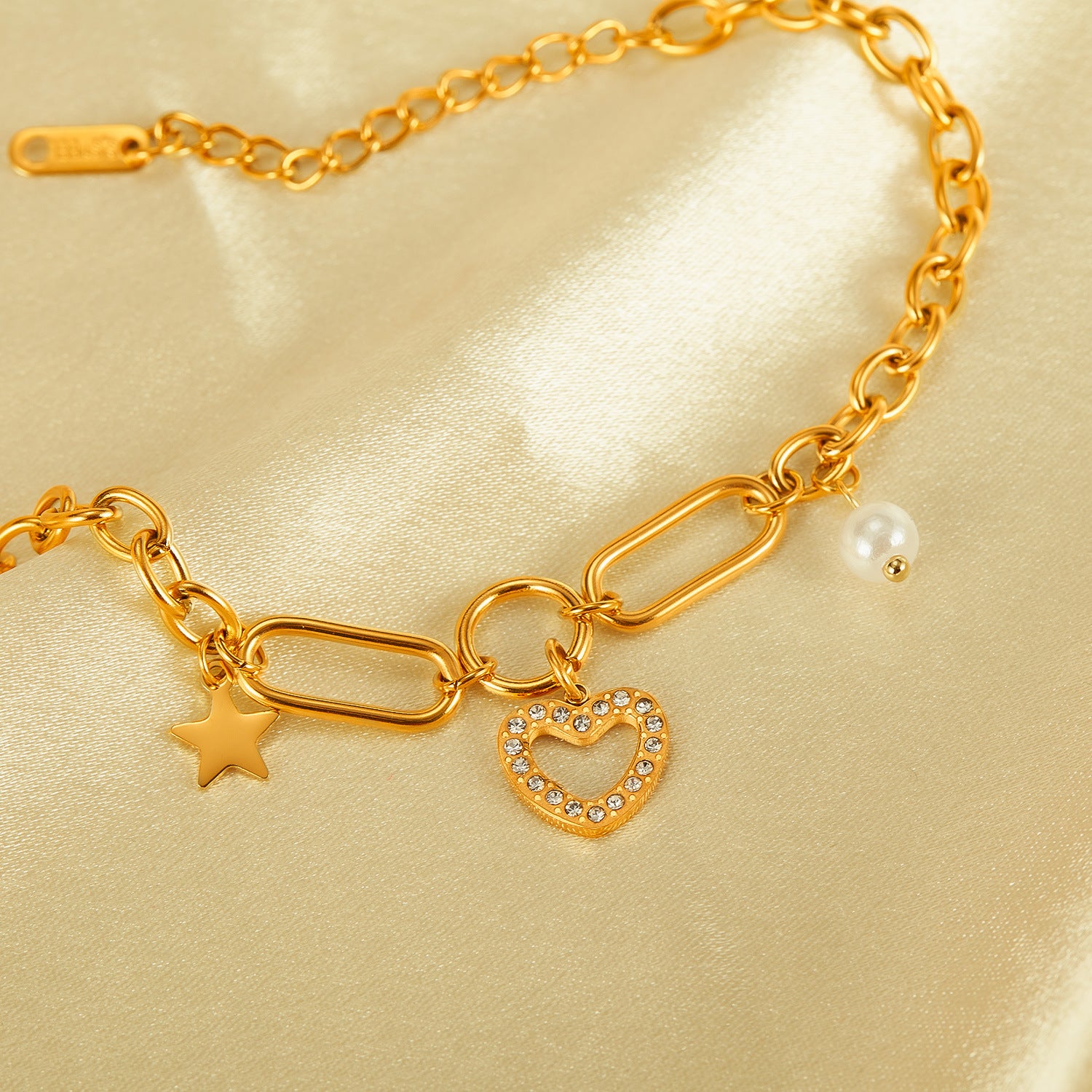 Wholesale stainless steel pearl five-pointed star pendant  all-match love bracelet