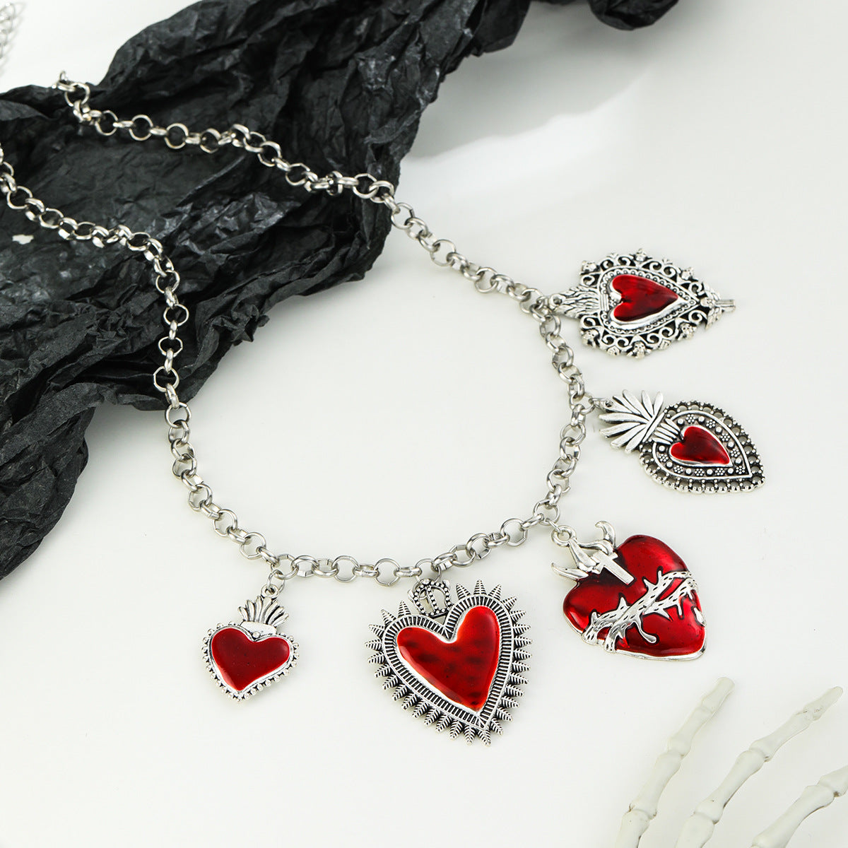 Wholesale Red heart-shaped pendant necklace  fashion accessories