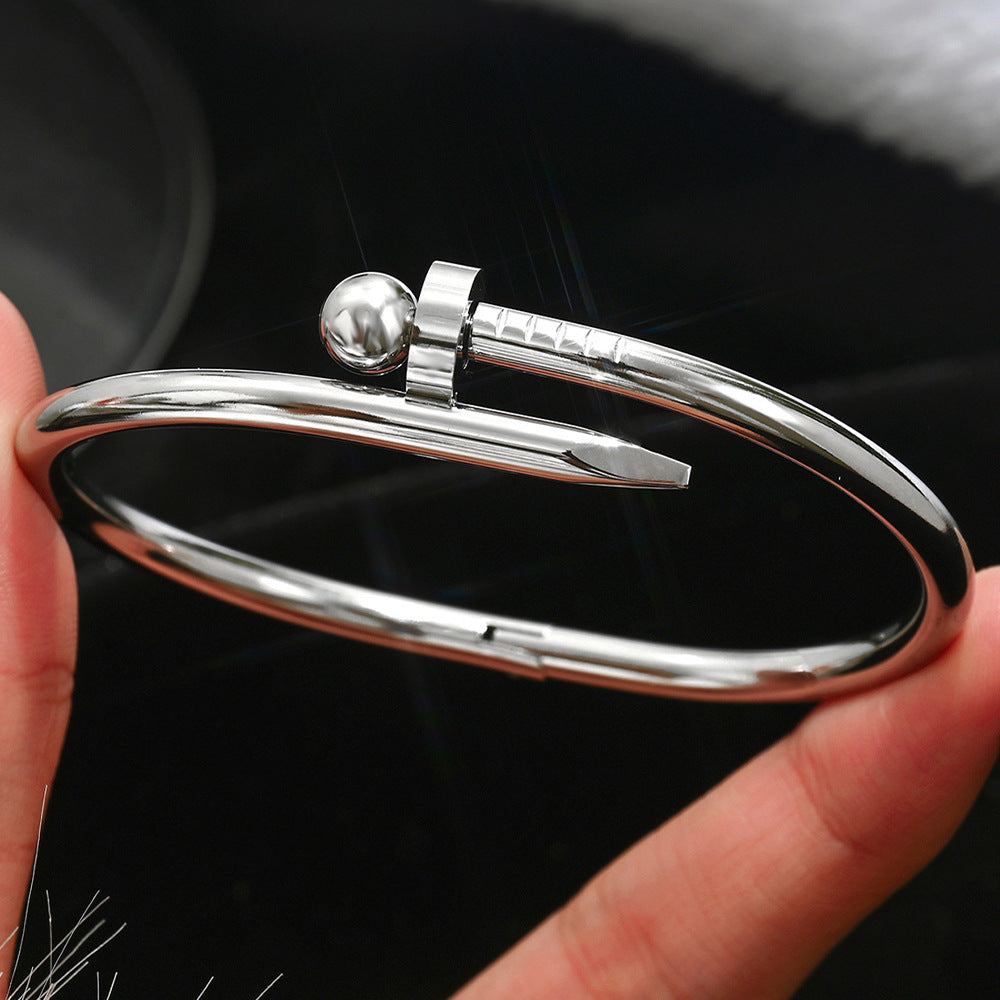 Wholesale Titanium Steel Gold Electroplated Studded Bracelet Set Fashion Jewelry Accessory