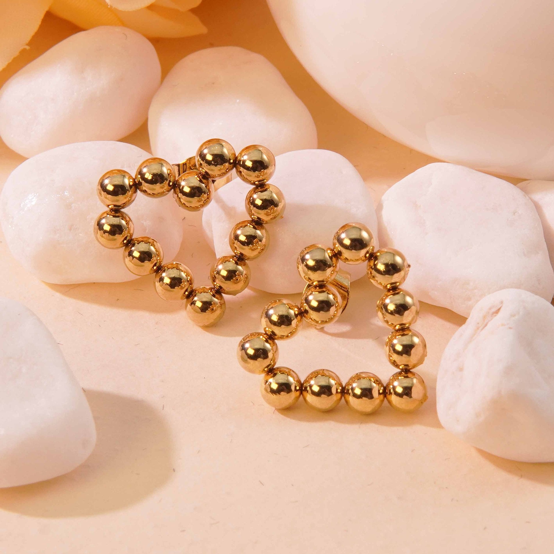 Wholesale stainless steel earrings 18K gold love flowers geometric gold beads earrings