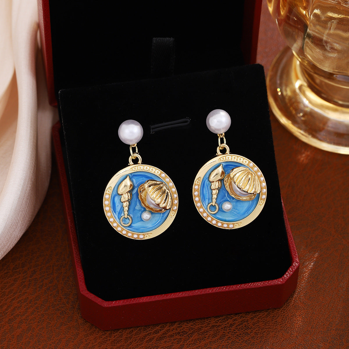 Wholesale Oil Dropping Three-dimensional Conch Pearl Flower Earrings