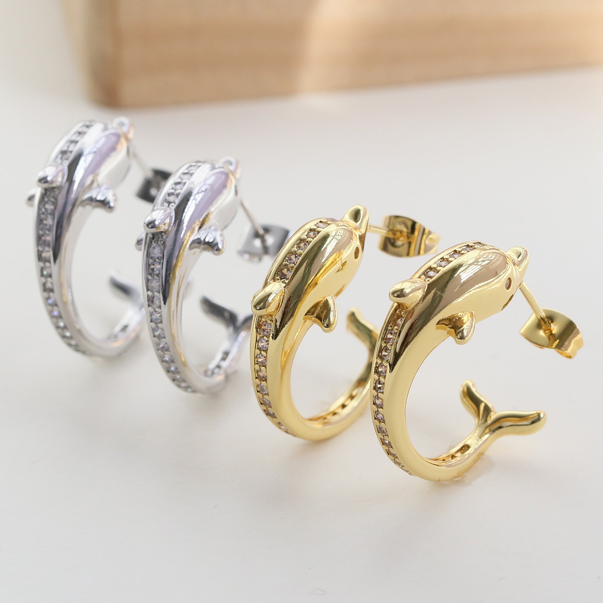 Wholesale Brass Ocean Element Dolphin C-Shaped Earrings