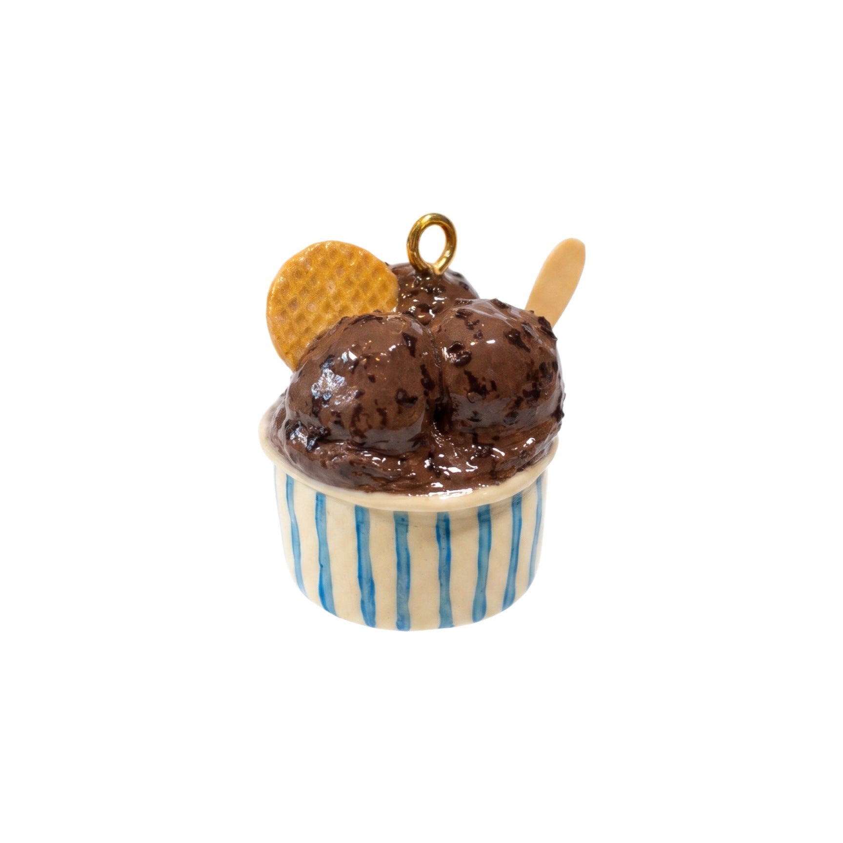 Wholesale Miniature dessert toy pendant,  3D realistic ice cream milkshake shape,  glossy and oil-dripping,  cute girly accessory.