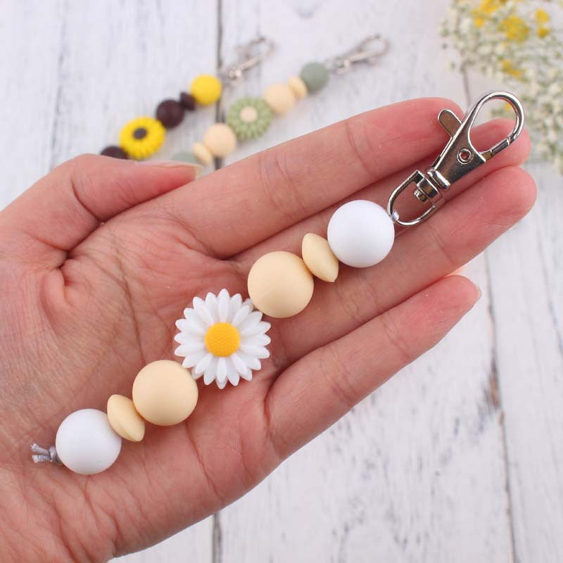 Wholesale Silicone Daisy Beaded Keychain