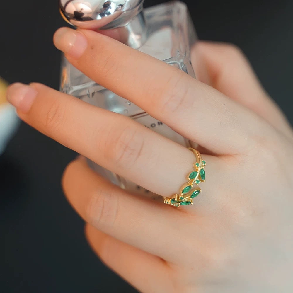 Wholesale Vintage Emerald Green Open Snake Ring Copper Zircon Women S Fashion Jewelry Accessory