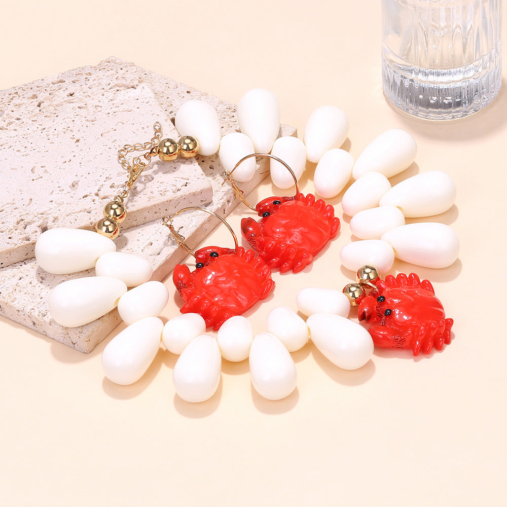 Wholesale Light luxury handmade beaded crab pendant necklace