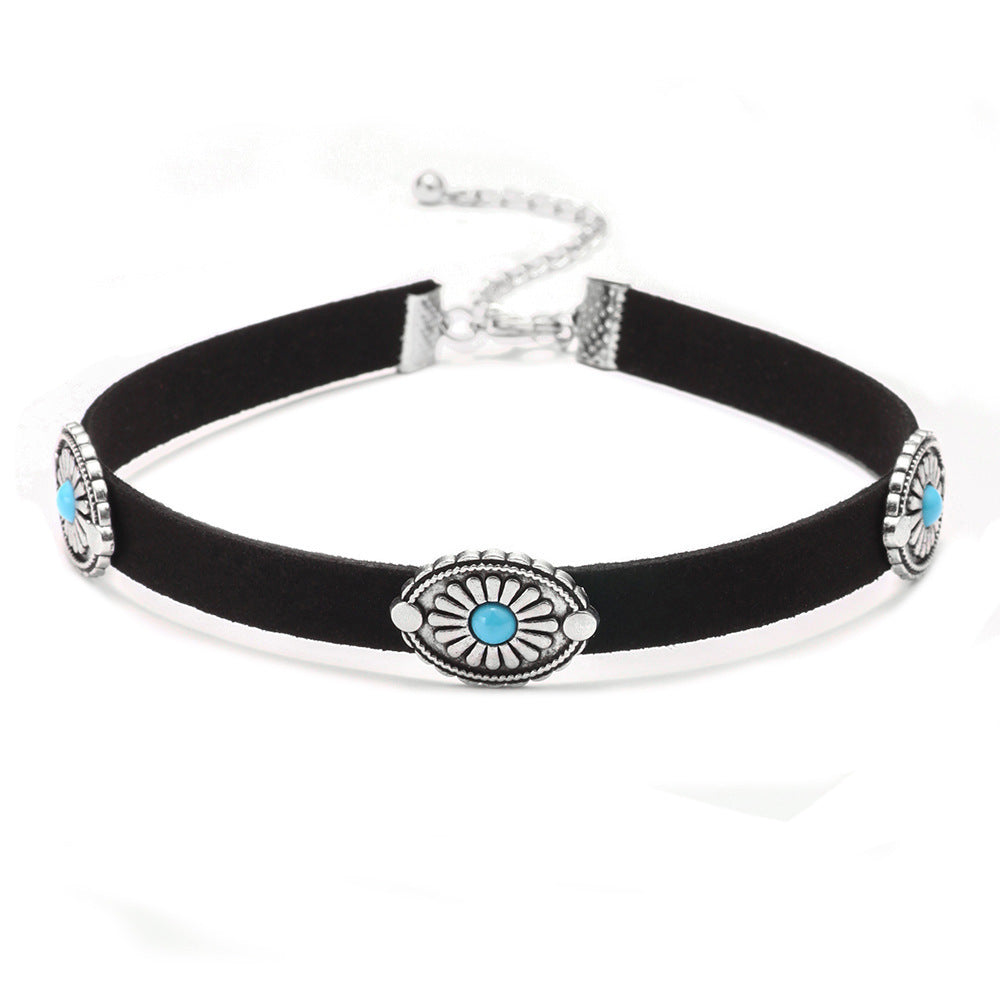 Wholesale  Retro Bohemian Choker Metal Flower Plate Turquoise Necklace