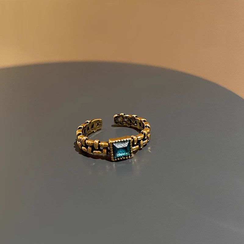 Wholesale Geometric Heart Rhinestone Ring,  Adjustable Opening Alloy Crown Iris Design,  Fashion Accessory Boutique Resale