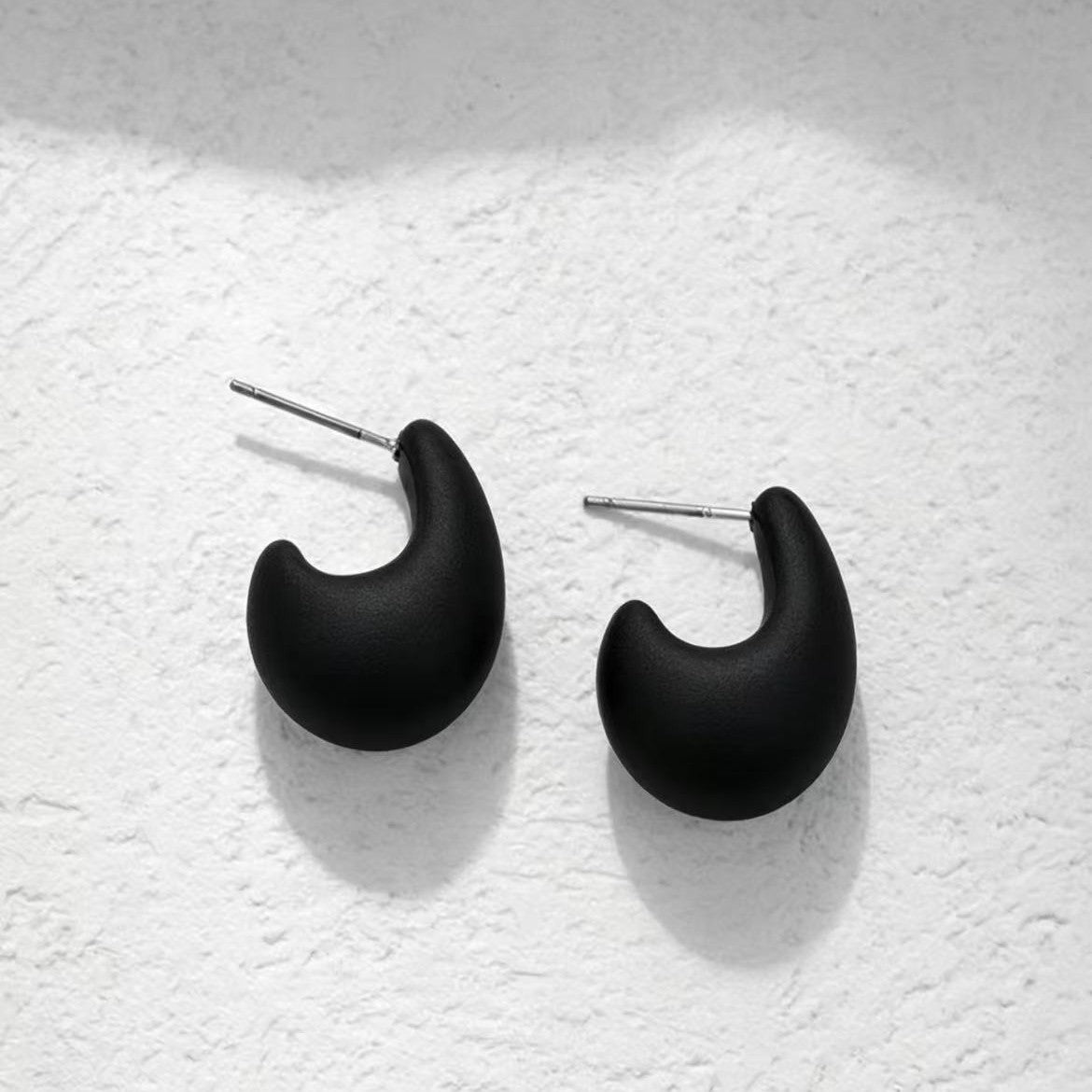 Wholesale Teardrop Earrings Alloy Electroplated European Style Jewelry Accessory