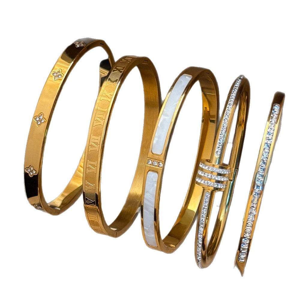 Wholesale Steel and titanium four-leaf clover and starry sky zircon-encrusted bracelet ACCVIP