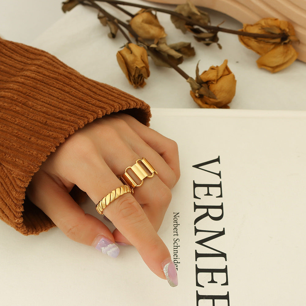 Wholesale Vintage Geometric Plain Ring Gold Electroplated Titanium Steel Jewelry Accessory