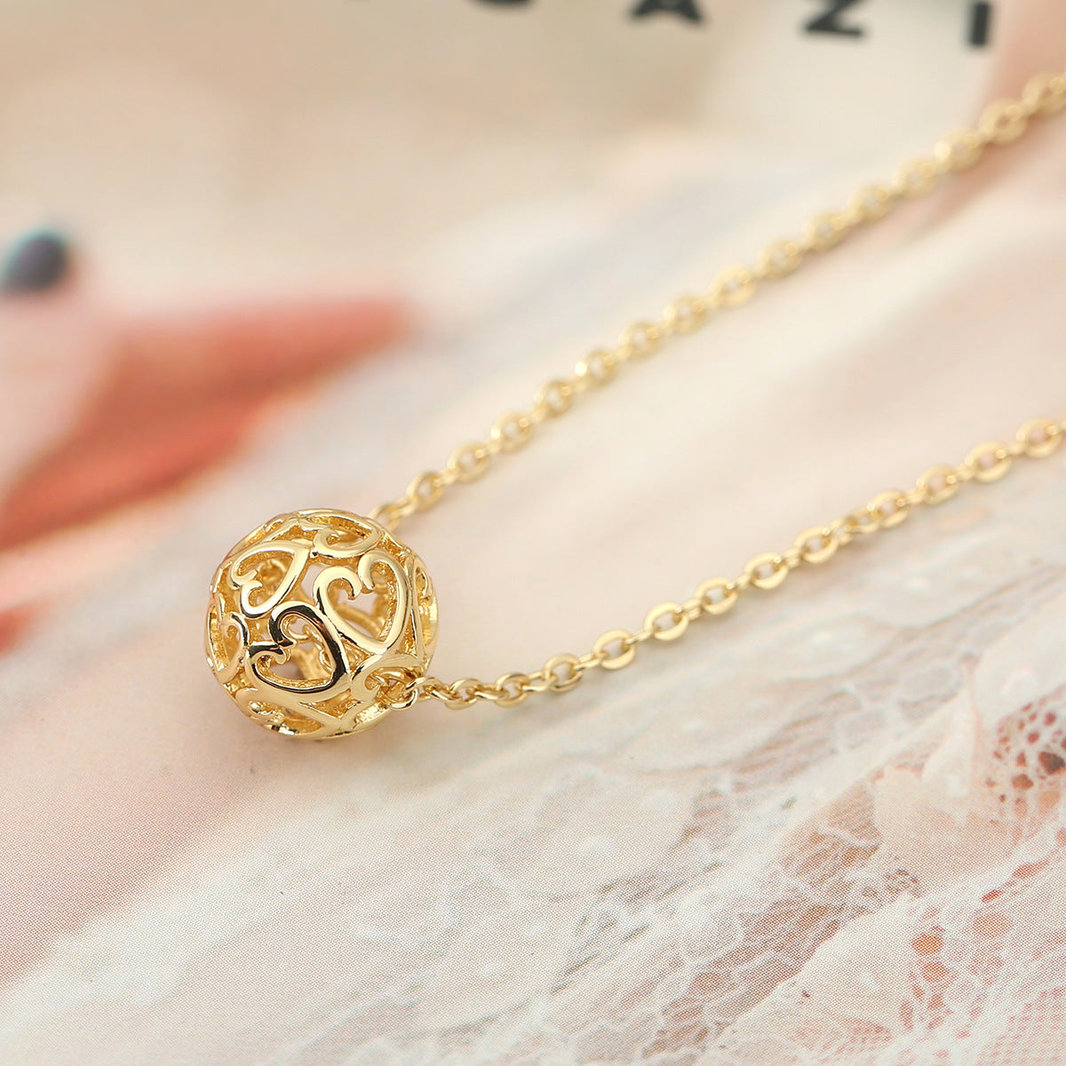 Wholesale  Heart Necklace Pendant Simple Fashion  Clavicle Chain Jewelry