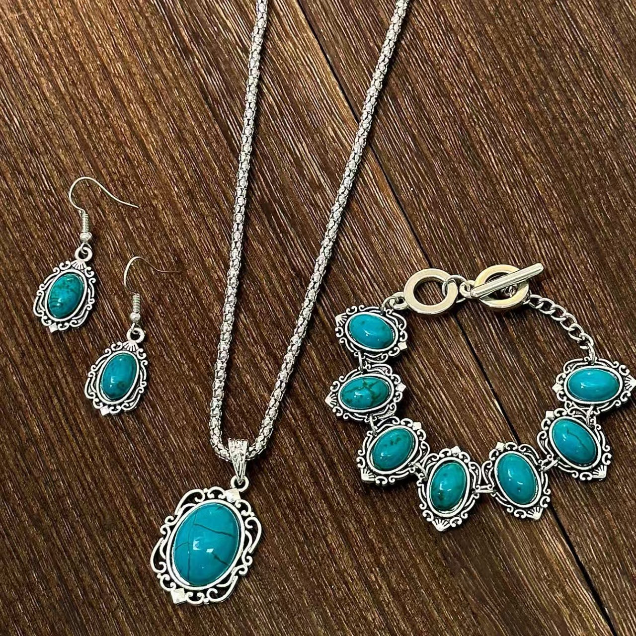 Wholesale Bohemian Retro Turquoise Jewelry Set - Alloy Ethnic Style Layering Necklace,  Earrings,  Bracelet for Party Wear Gift