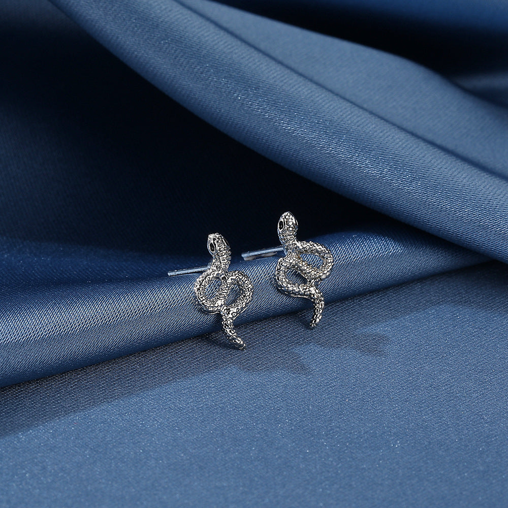 Wholesale fashion zodiac snake silver earrings