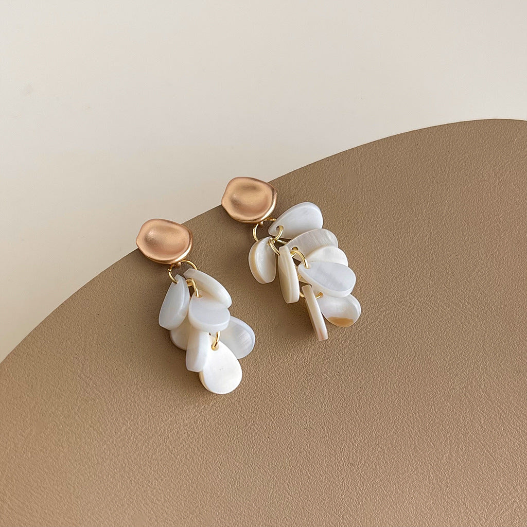 Wholesale Hand-made natural fritillary earrings