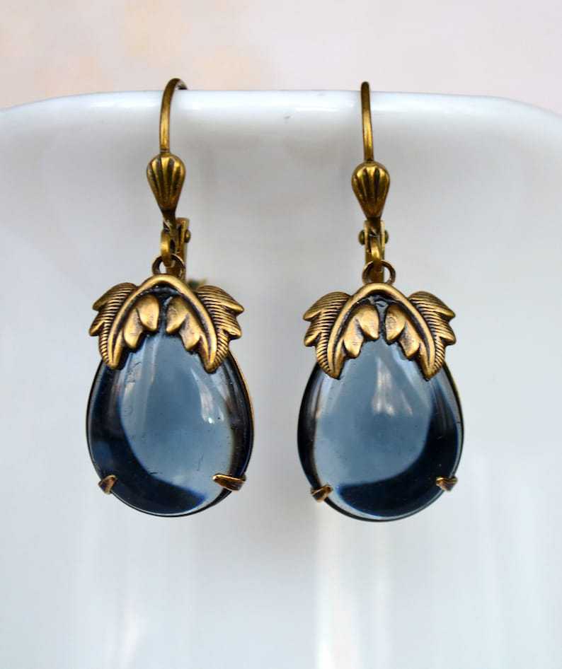 Wholesale  vintage gemstone leaves fashion pendant earrings