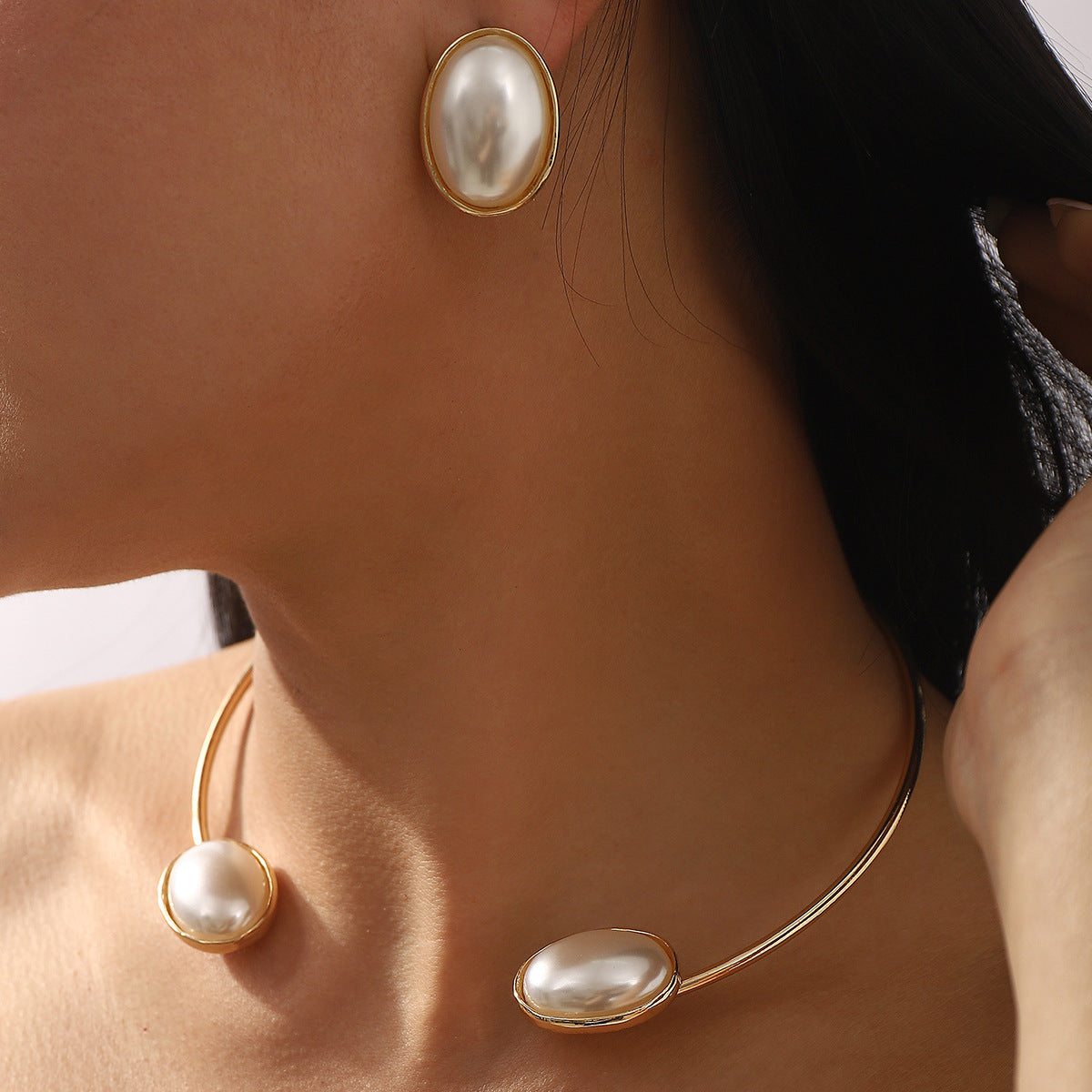 Wholesale Alloy Flower Exaggerated Irregular Pearl Geometric Earrings Ring Collar Bracelet