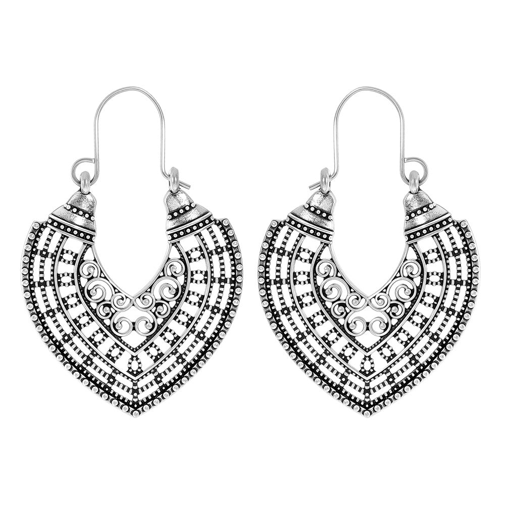Wholesale Bohemian Retro Metal Hollow Heart Earrings Fashion Accessory Gift for Women