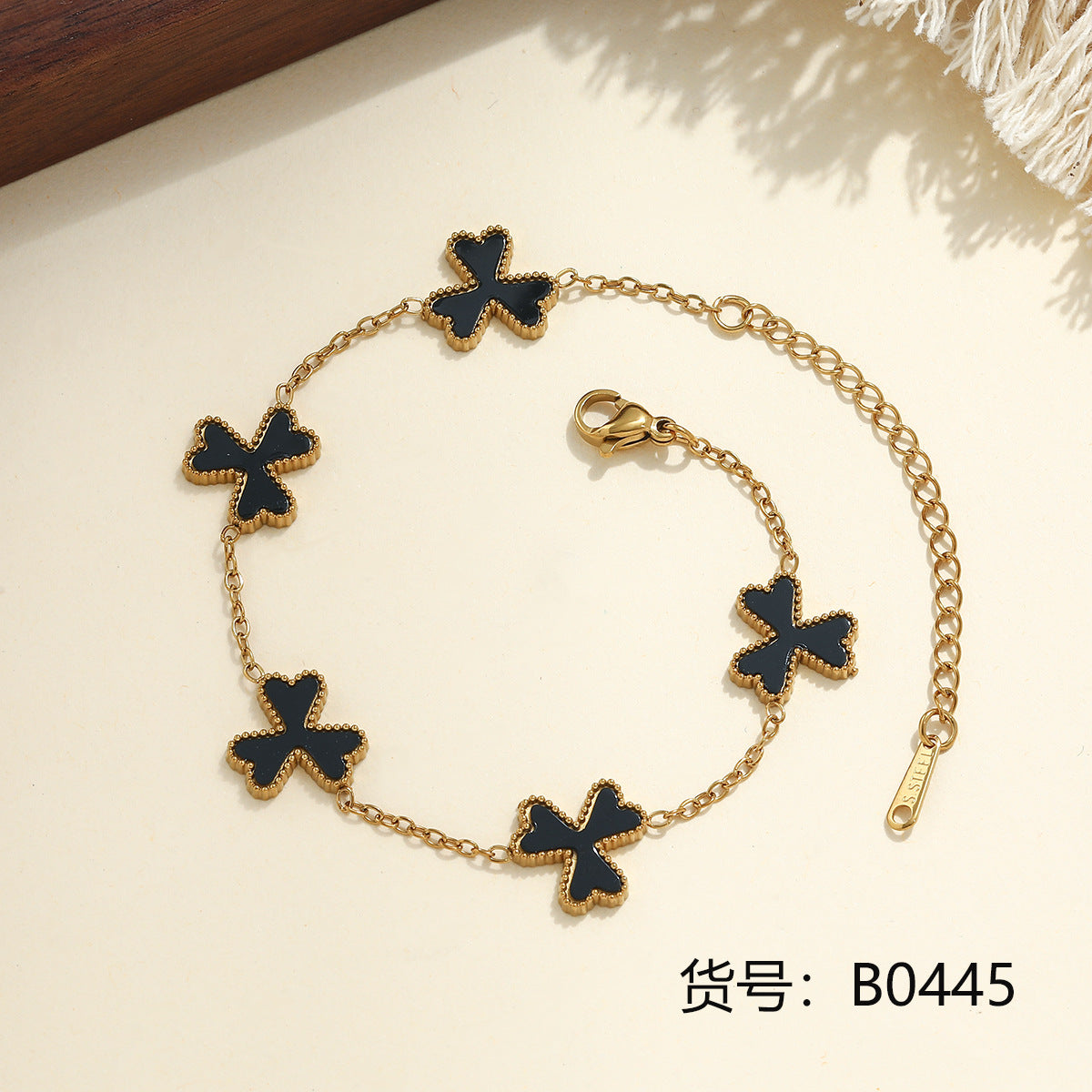dxx-img:b765b701102d7b43de5c728261a63f43,ACC-BT-6046084832183-M1