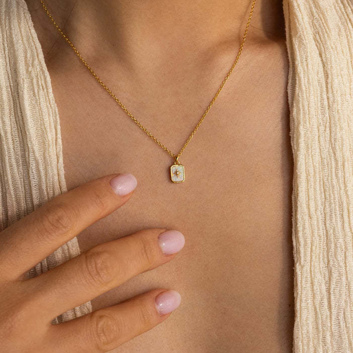 Wholesale Titanium steel high color  Polaris birthstone necklace 12 birthday crystal star clavicle pendant necklace