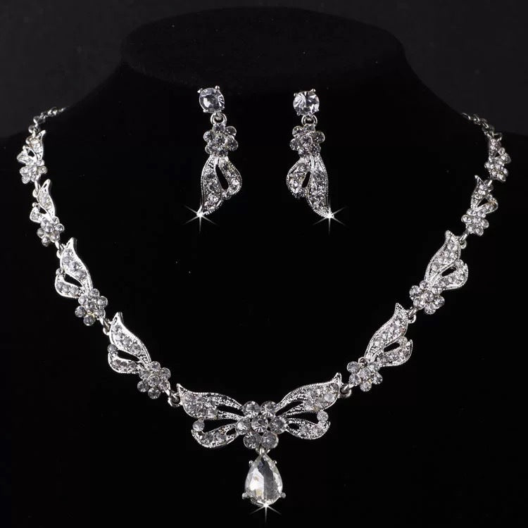 Wholesale Man-made Pearl and Rhinestone Earring Necklace and Bracelet Set