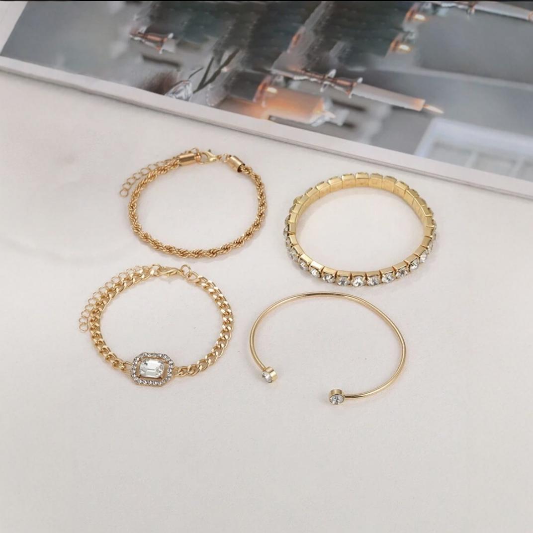 Wholesale Gold Twisted Chain Bracelets Geometric Punk Style Fashion Accessory