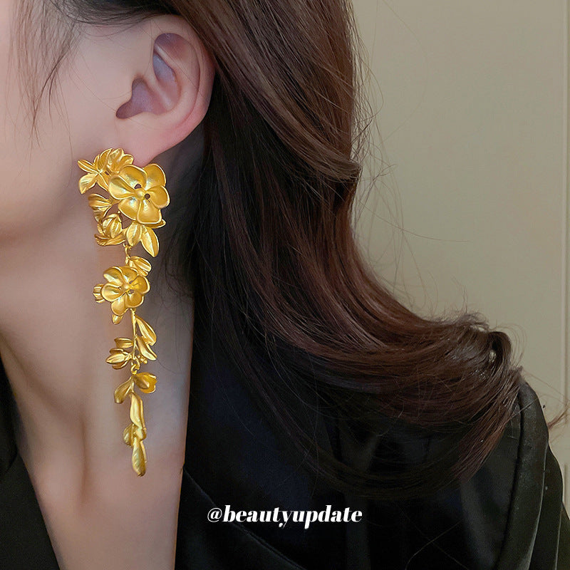 Wholesale Silver needle flower leaves tassel earrings