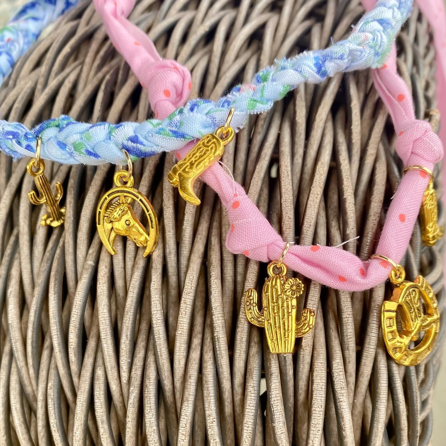 Wholesale Knotted Ribbon Necklace Stainless Steel Multi-Pendant Vintage Bohemian Necklace