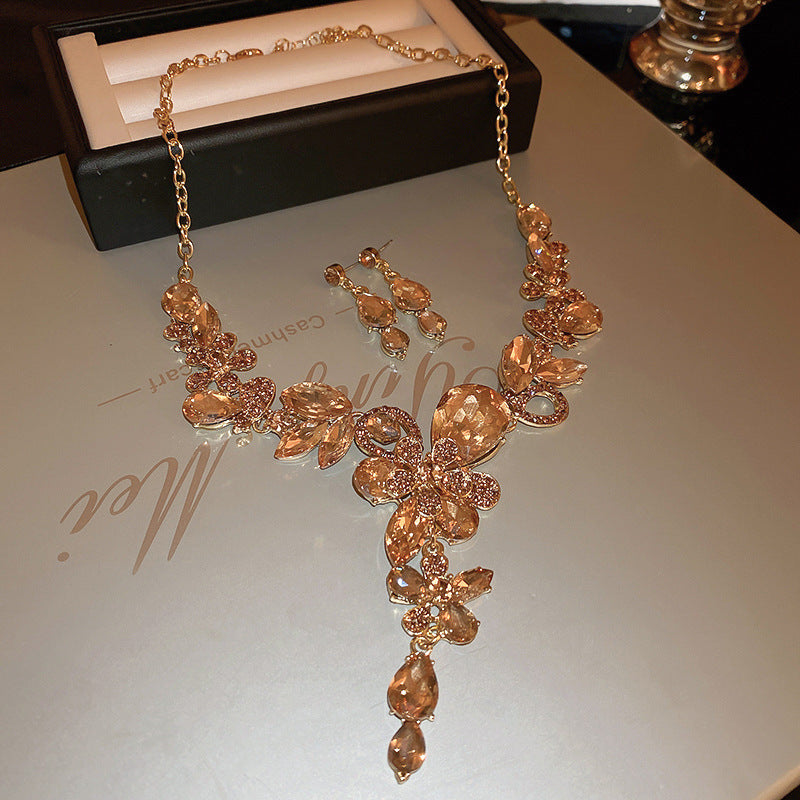 Wholesale Alloy Rhinestone Clavicle Necklace,  Geometric Vintage Style Fashion Jewelry Accessory for Gift