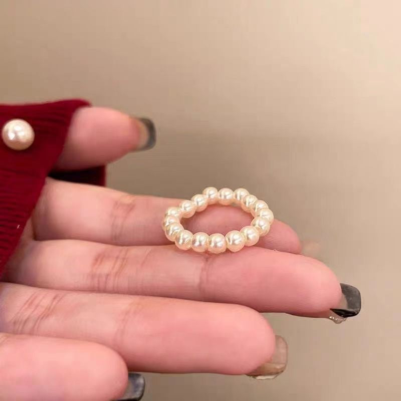 Wholesale Acrylic Flower Ring in Violet Purple - Fashion Accessory for Women,  Cute Stackable Ring,  Boutique Resale Jewelry