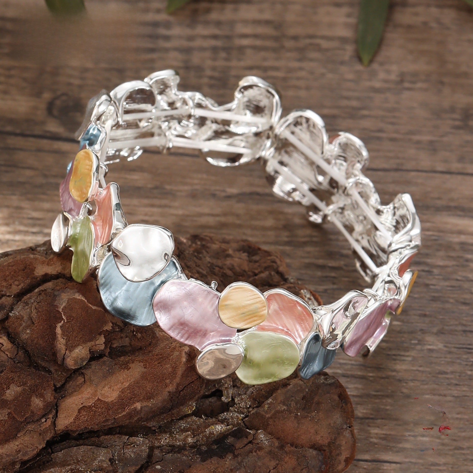 Wholesale  Enamel Geometric Oval Elastic Bracelet  Exaggerated  Irregular Flower Bracelet