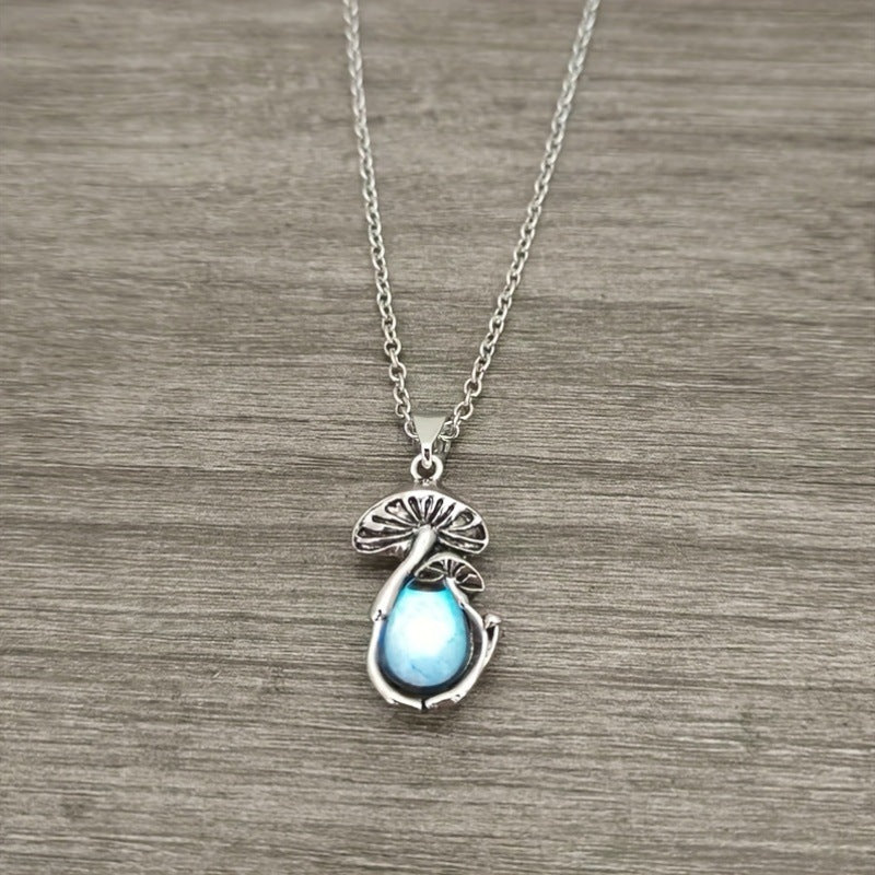 Wholesale Vintage Mushroom Moonstone Necklace