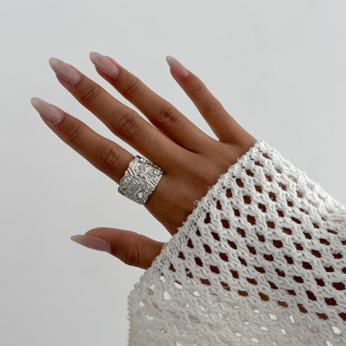 Wholesale Hollow irregular retro alloy pleated ring set