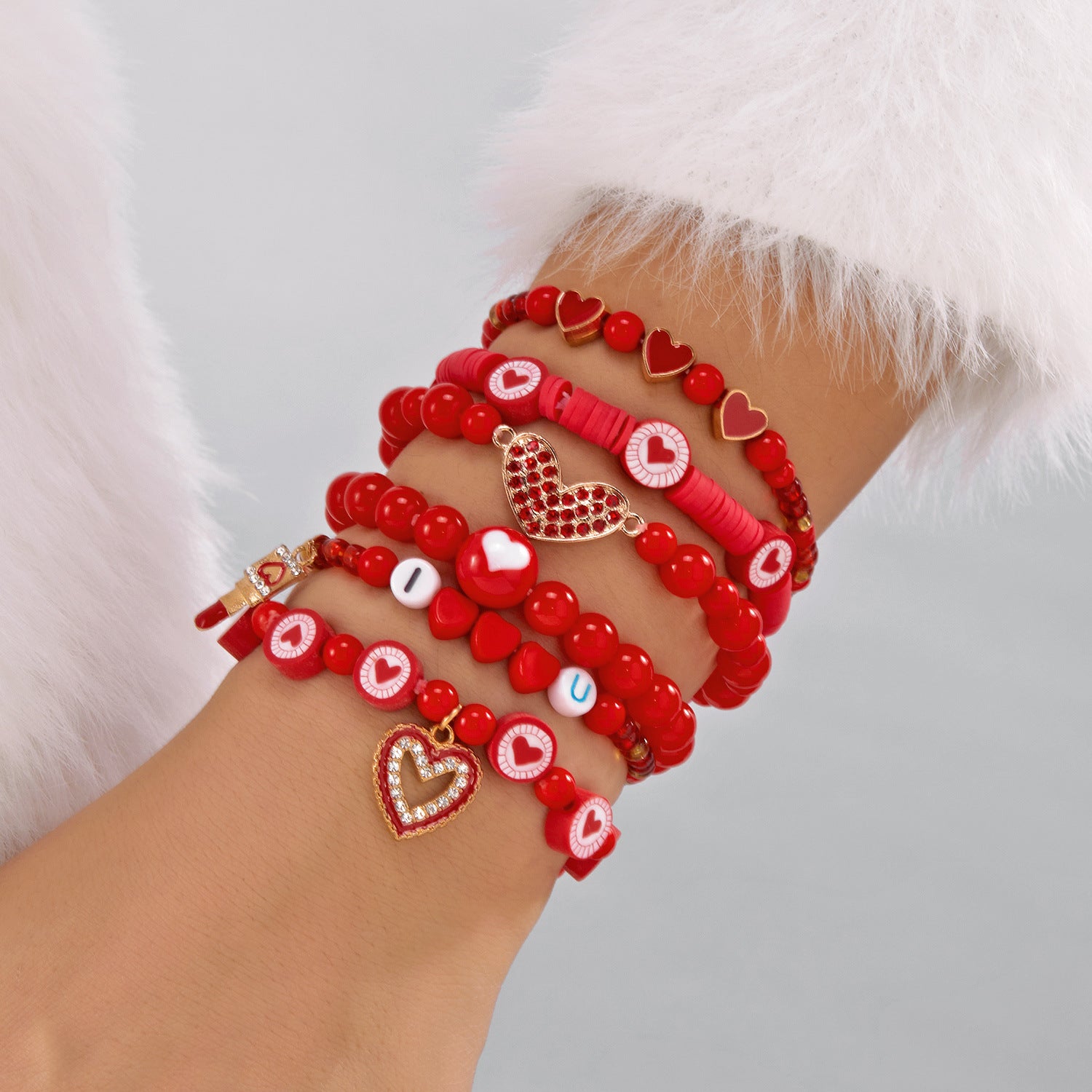 Wholesale Valentine' s Day Creative  Heart Multi-Pendant  Bracelet