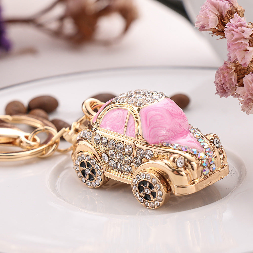 Wholesale Metal MINI car painting oil pendant Beetle car key chain pendant cartoon cute creative small gift