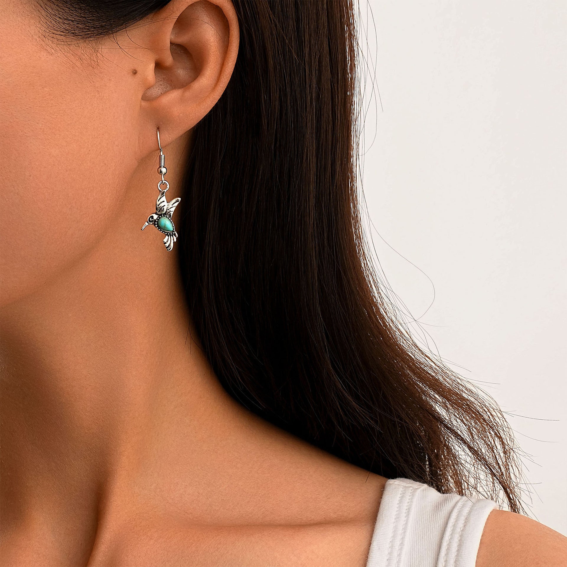 Wholesale  animal earrings Retro personality hummingbird earrings