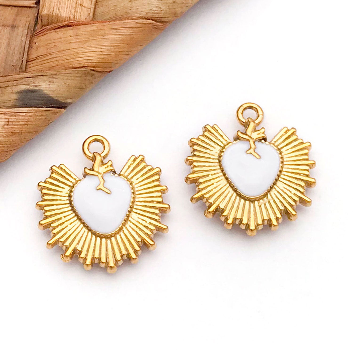 Wholesale Stainless steel gold-plated enamel double-sided heart-shaped  Charms