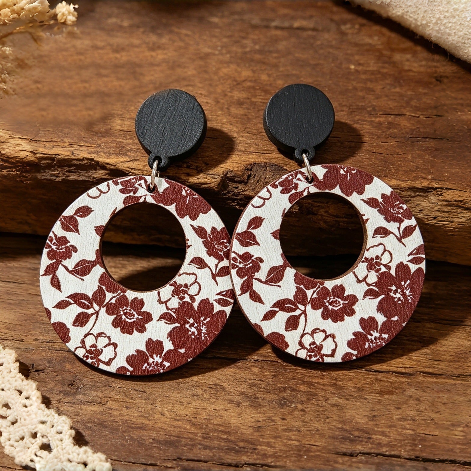Wholesale Vintage Hollow Wooden Circle Earrings Red Floral Print White Base Boutique Resale Fashion Accessory