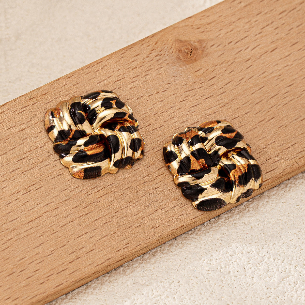 Wholesale Retro Geometric Leopard Print Square Earrings For Women Electroplated Alloy Jewelry Boutique Resale