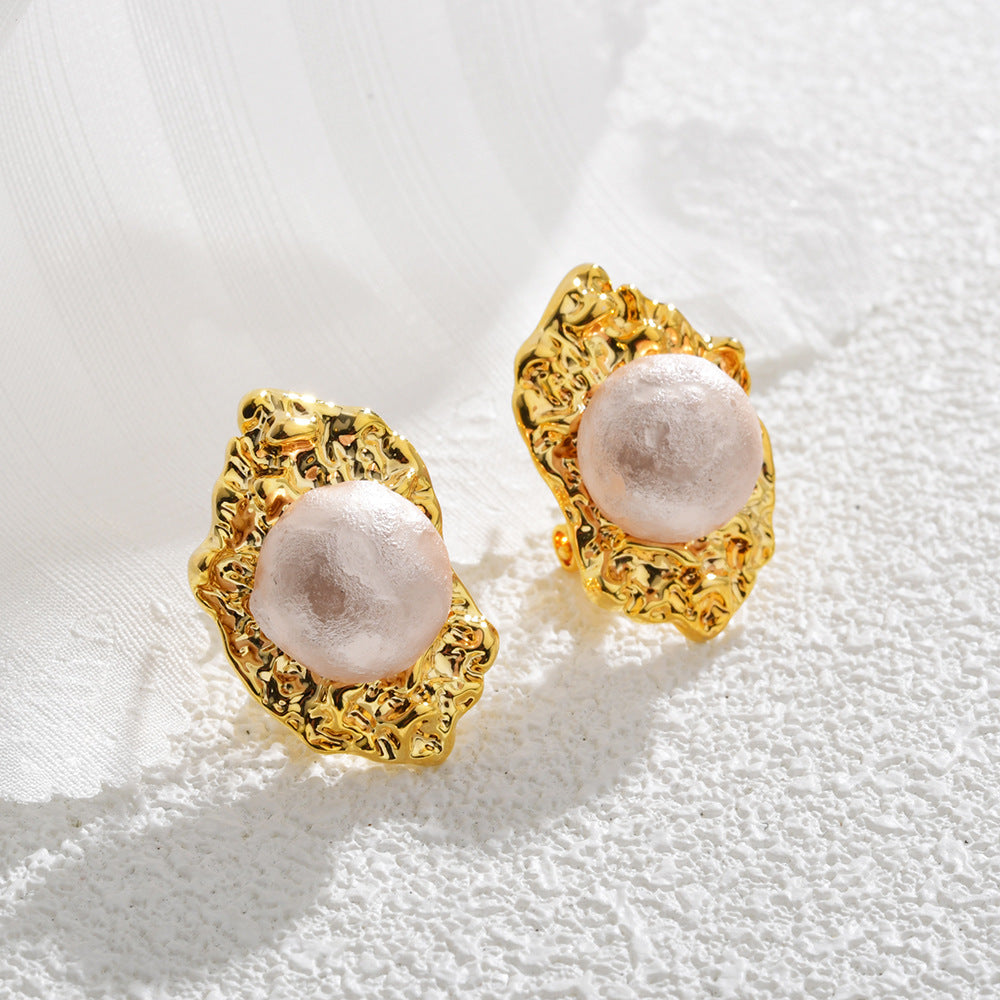 Wholesale  vintage Fashion Distinctive Ear Clip Court Style Light Luxury  Earrings