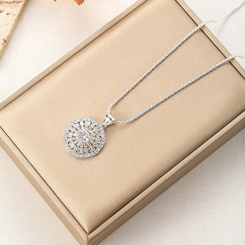 Wholesale Sweet Four-Leaf Flower Clavicle Chain - Titanium Steel,  Non-Fading,  Gemstone Accents - Boutique Resale Jewelry