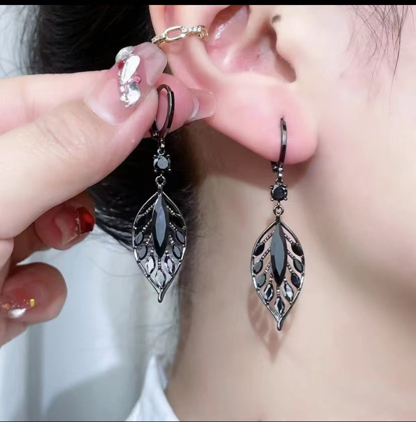 Wholesale  black crystal flower earrings