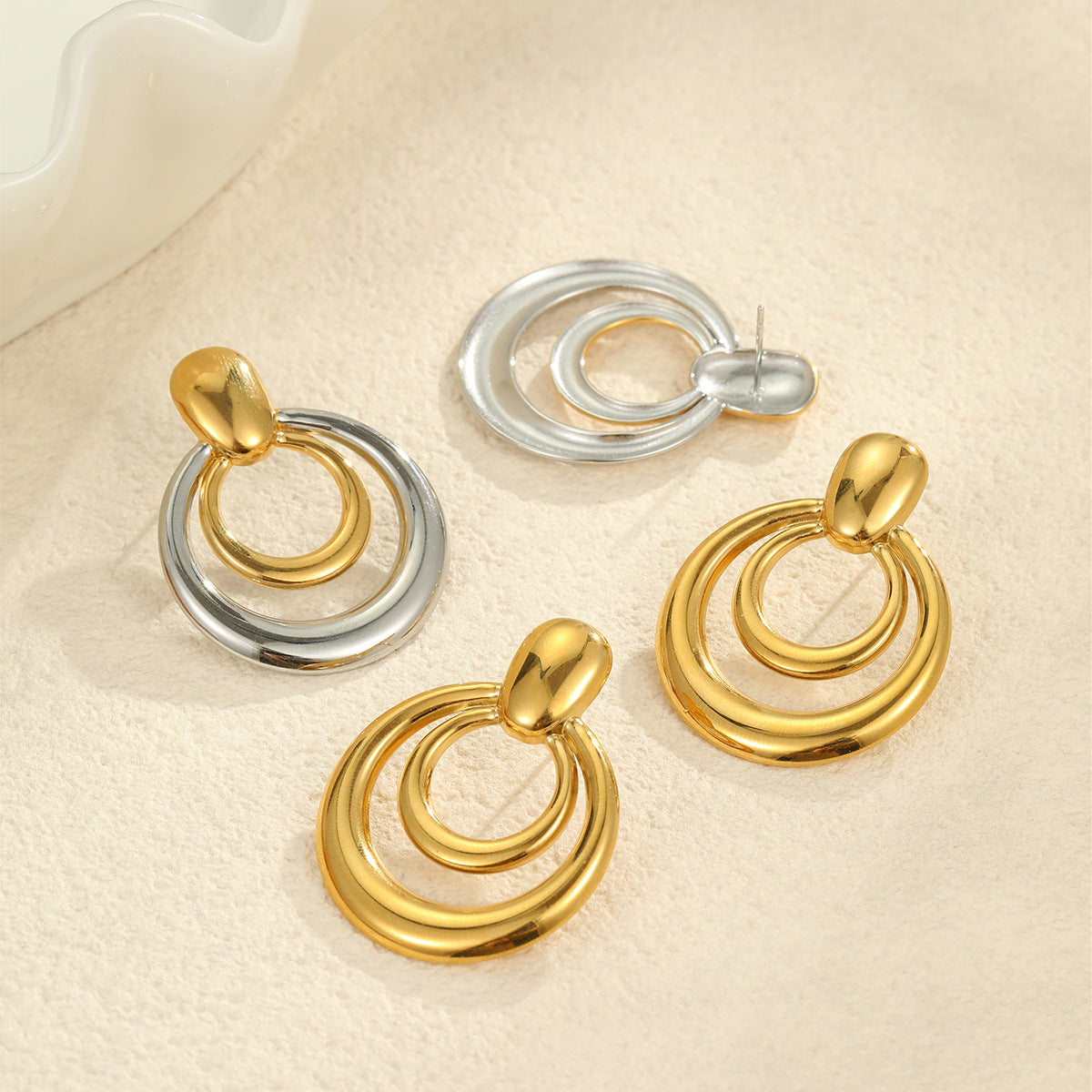 Wholesale Retro Elegant Stainless Steel Gold Color Double-Layer Cut Out Earrings