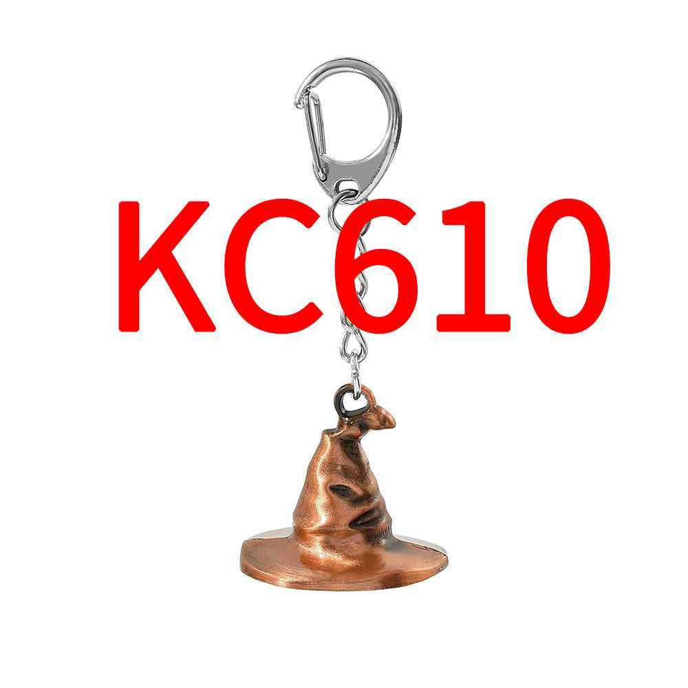 Wholesale 5pcs Fashionable and creative keychains