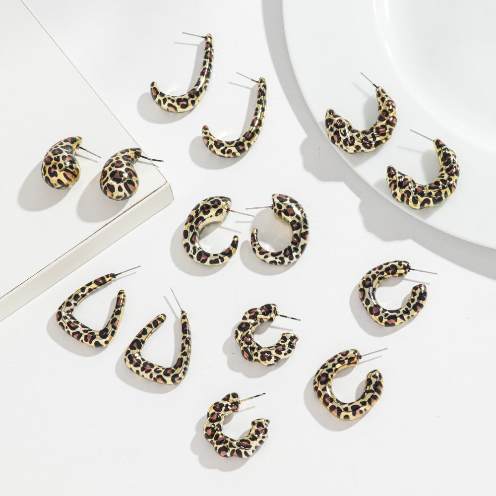 Wholesale  C- shaped Ear Ring Earrings Retro Earrings